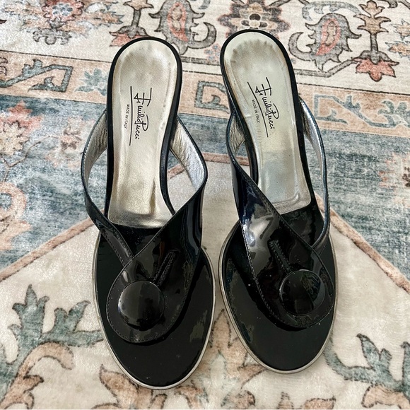 Emilio Pucci Patent Leather Thong Heels - Picture 11 of 11